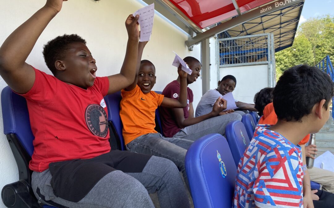 TADA youth cheering in the Union stadion